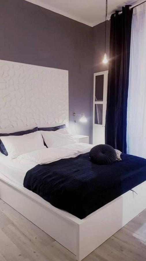 Joivy Heart Of The City 1 Bed Apt Near Castle Belvedere Генуя Экстерьер фото